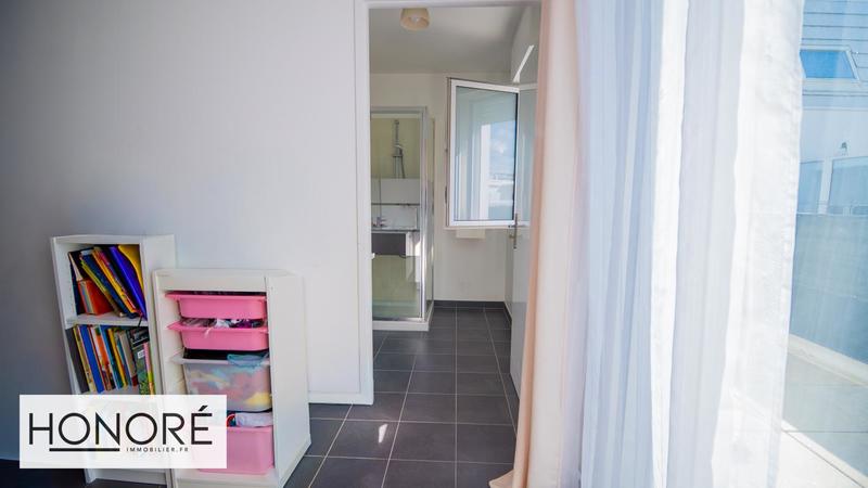 Appartement - 80 m² - 4 pièces