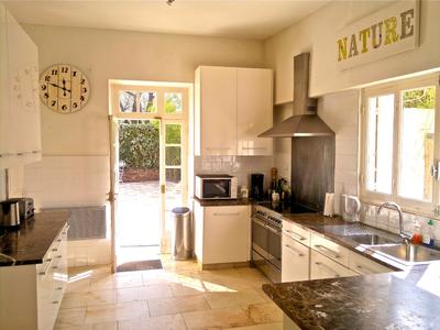 Maison bourgeoise - 240 m² - 7 pièces