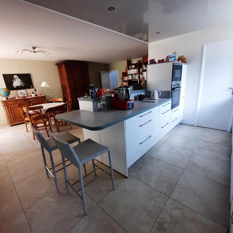 Maison - 101 m² - 5 pièces