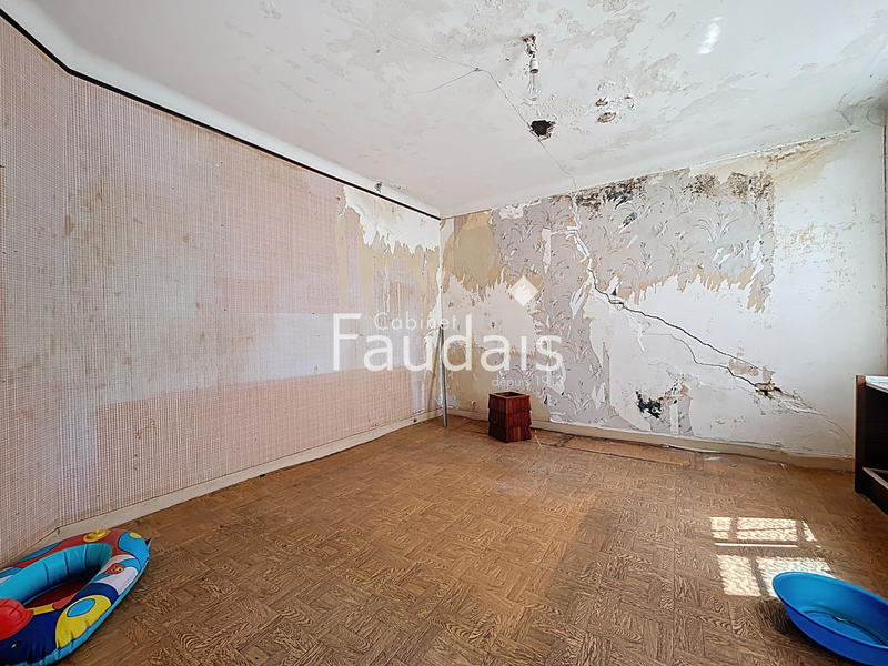 Maison - 152 m² - 7 pièces