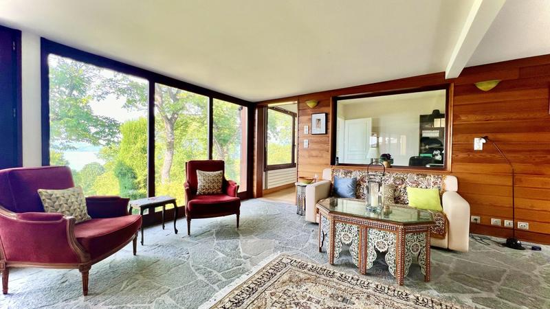 Villa - 292 m² - 8 pièces