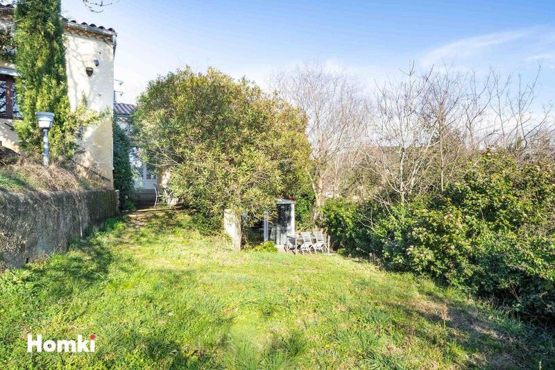 Propriété - 500 m² - 7 pièces