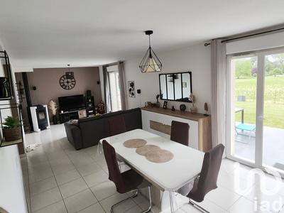 Maison - 101 m² - 5 pièces