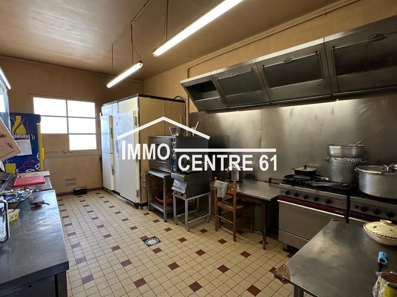 Maison - 490 m² - 14 pièces