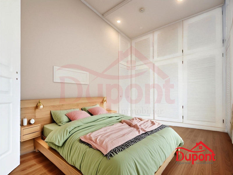 Maison - 112 m² - 8 pièces