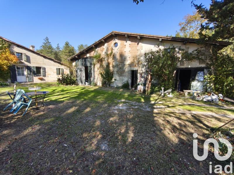 Maison - 240 m² - 8 pièces