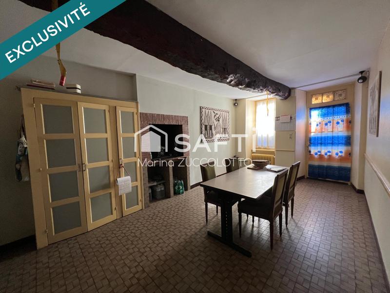 Maison - 221 m² - 10 pièces