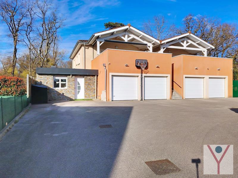 Appartement - 103 m² - 5 pièces