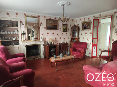 Maison - 200 m² - 10 pièces