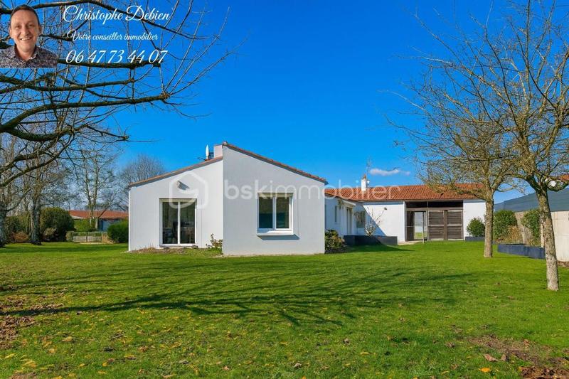 Maison traditionnelle - 148 m² - 7 pièces