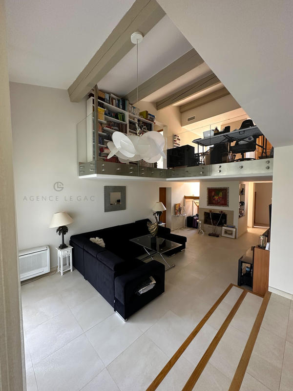 Villa - 196 m² - 5 pièces