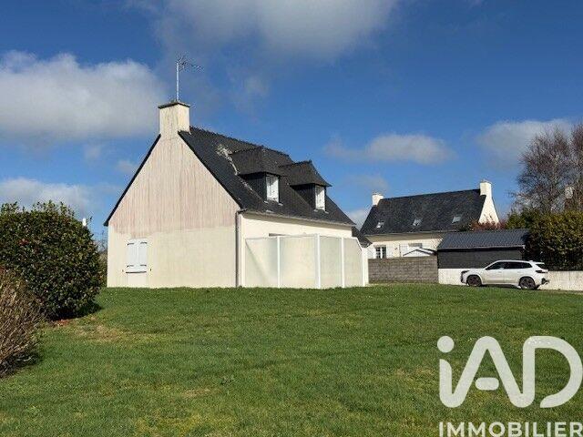 Maison - 102 m² - 5 pièces