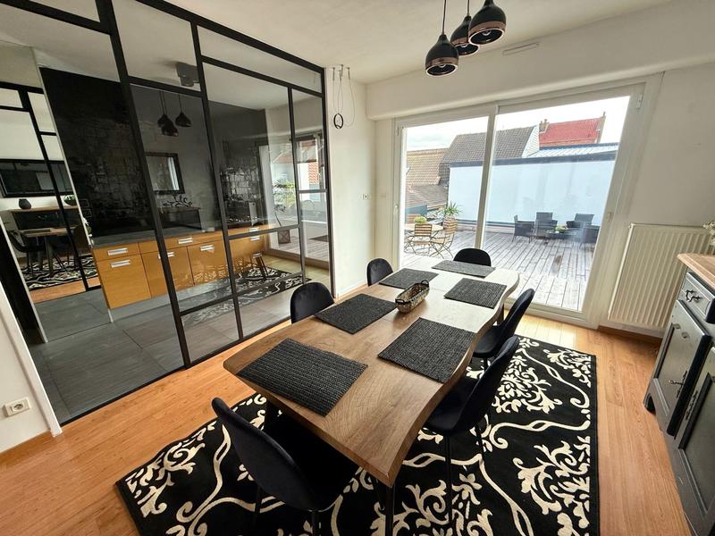 Maison - 121 m² - 5 pièces