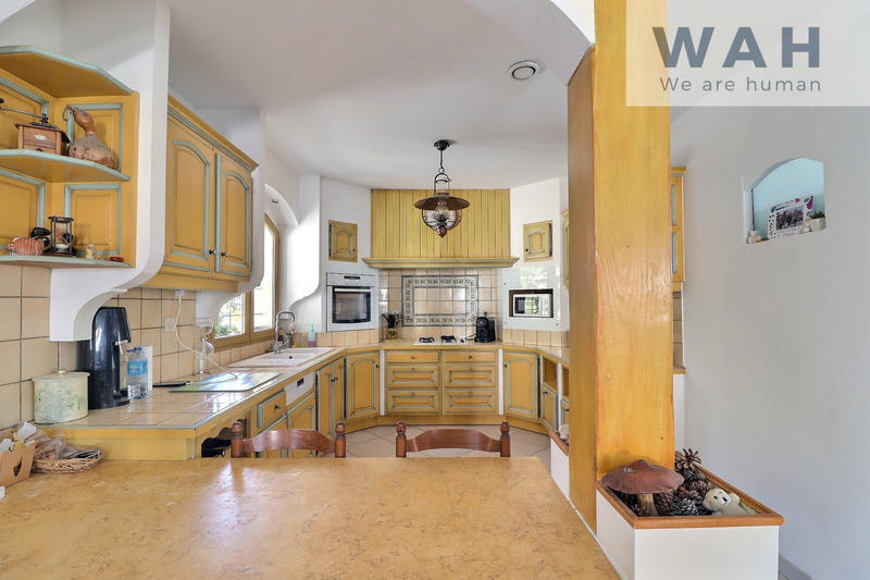 Villa - 210 m² - 7 pièces