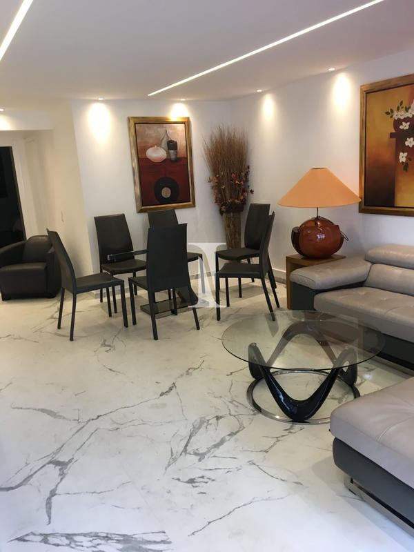 Appartement - 85 m² - 3 pièces