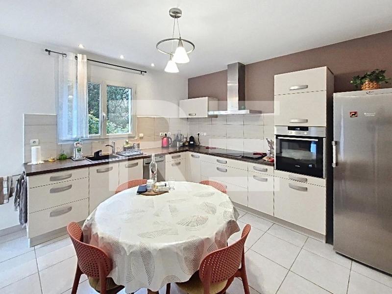 Maison - 160 m² - 7 pièces