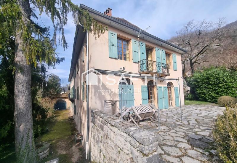 Maison de maîtres - 428 m² - 10 pièces