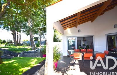 Maison - 141 m² - 8 pièces