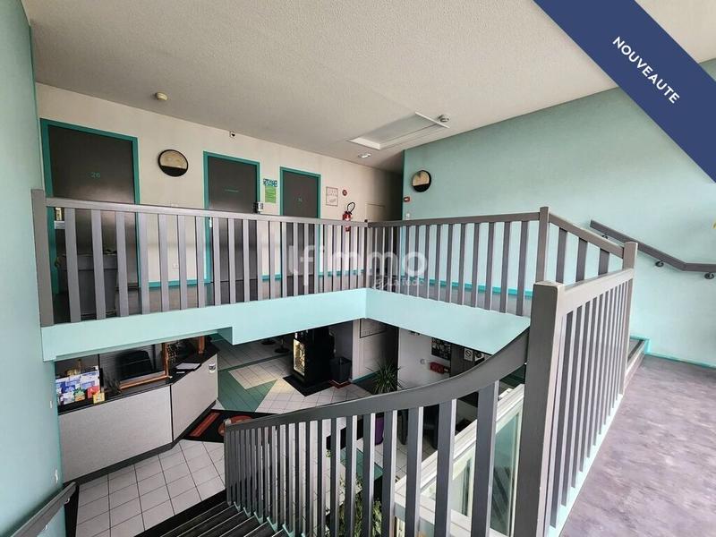 Bureau - 700 m² - 40 pièces