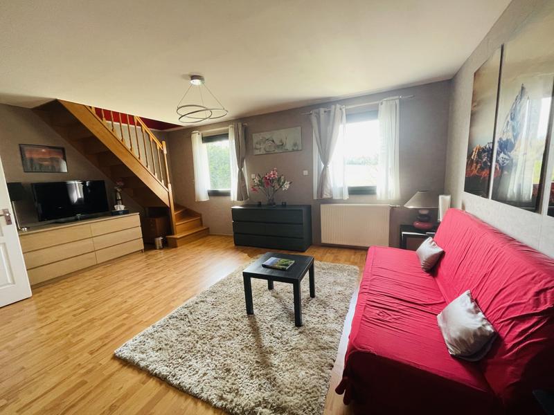 Pavillon - 256 m² - 8 pièces