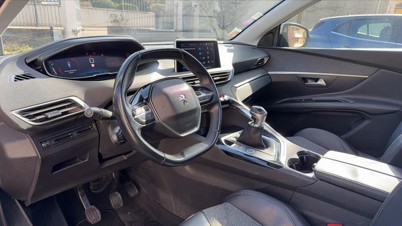 Peugeot 3008 II 1.2 PureTech 130 Allure Business