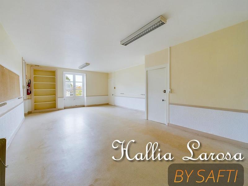 Maison - 275 m² - 8 pièces