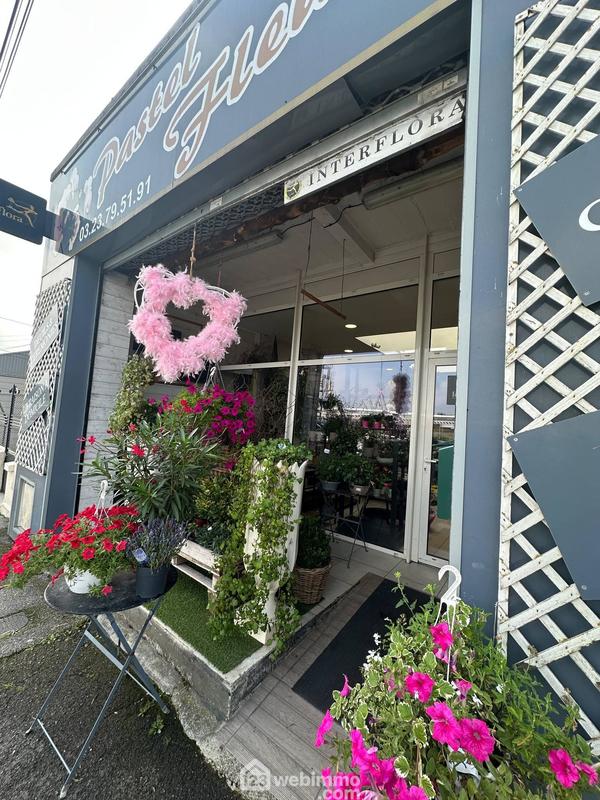 Local commercial - 89 m² - 3 pièces