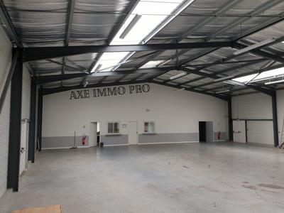 Local d'activités - 635 m² - 7 pièces