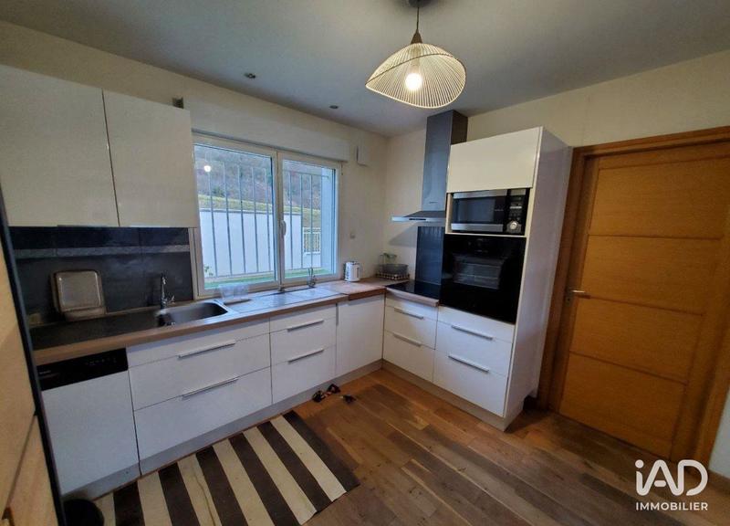 Maison - 213 m² - 5 pièces