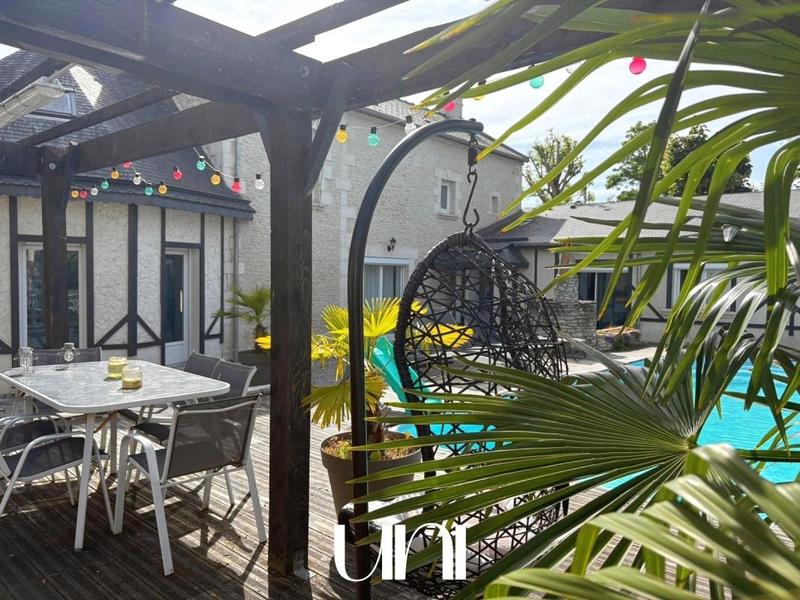 Maison - 160 m² - 6 pièces