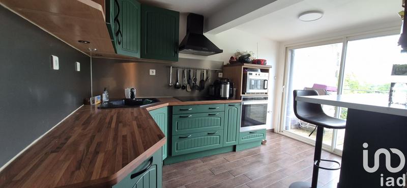 Maison - 222 m² - 6 pièces