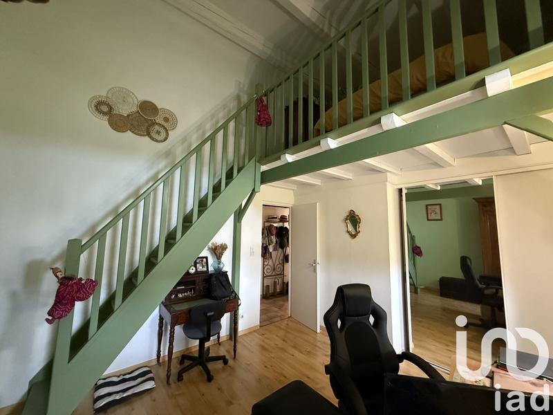 Maison - 250 m² - 8 pièces