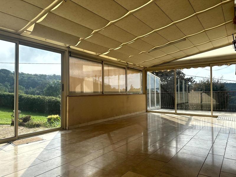 Maison - 210 m² - 9 pièces