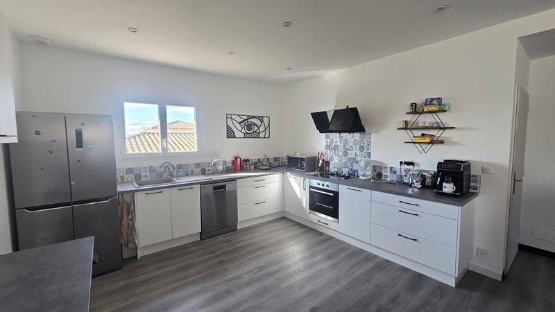 Propriété - 246 m² - 8 pièces