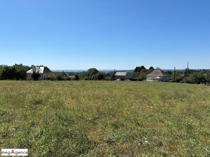 Terrain constructible - 1 483 m²