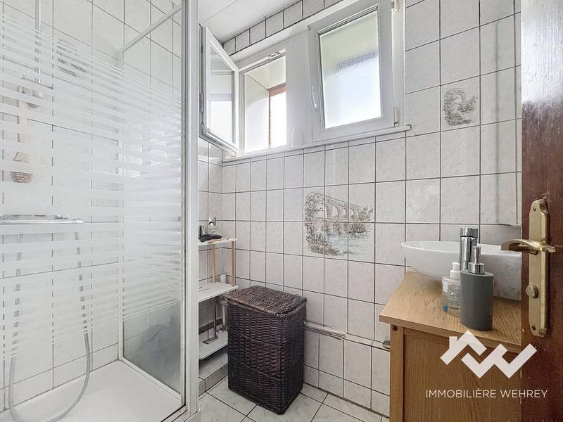 Maison - 104 m² - 7 pièces