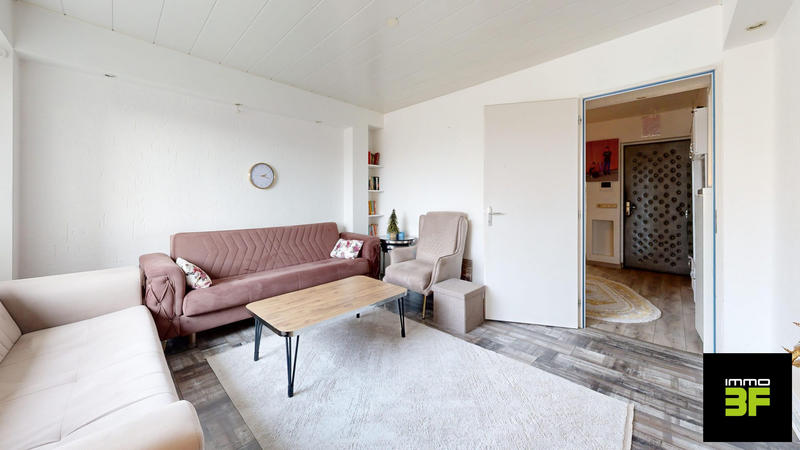 Appartement - 84 m² - 4 pièces