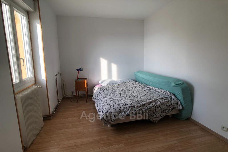 Maison - 241 m² - 12 pièces