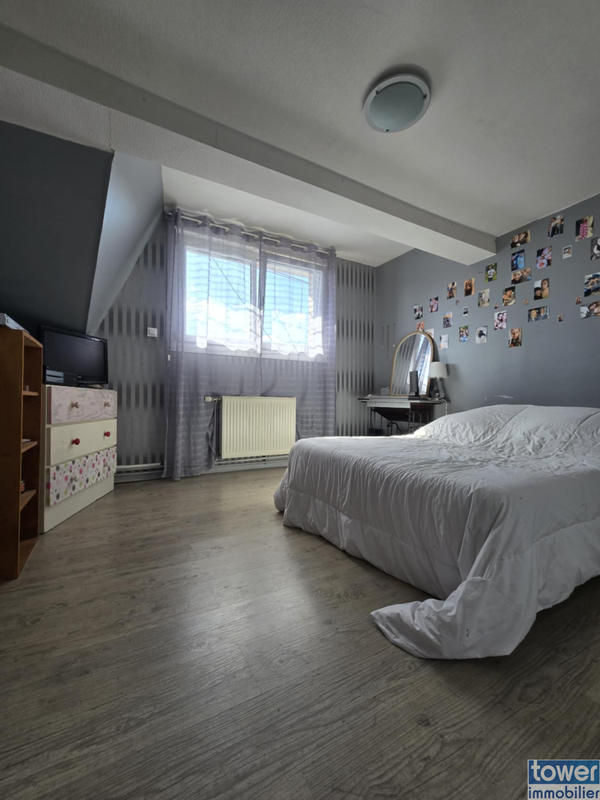 Maison - 96 m² - 5 pièces