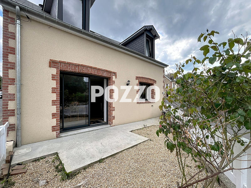 Maison - 97 m² - 5 pièces