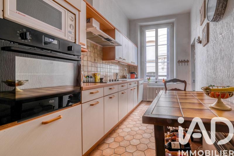 Appartement - 83 m² - 2 pièces