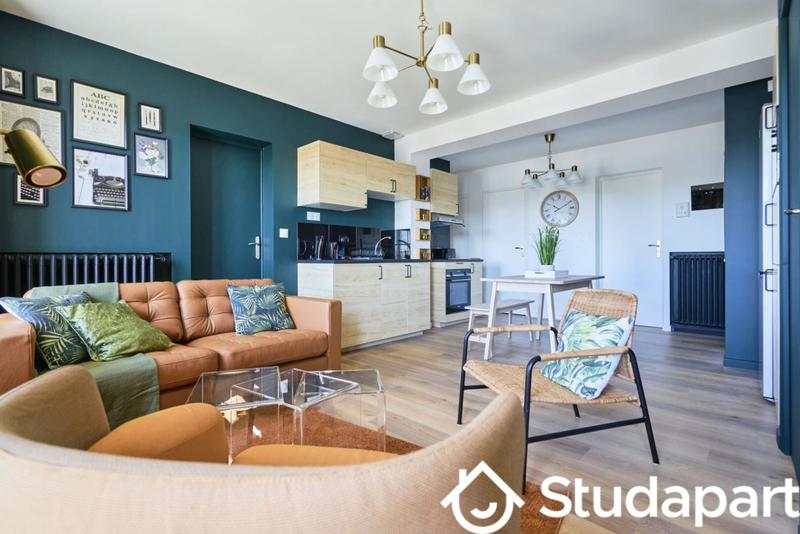 Chambre - 9 m² - 1 pièce