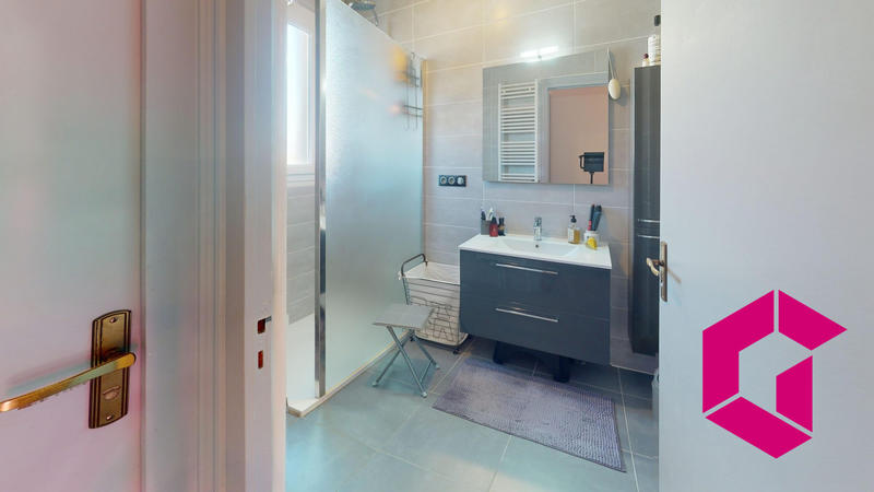 Maison - 175 m² - 6 pièces