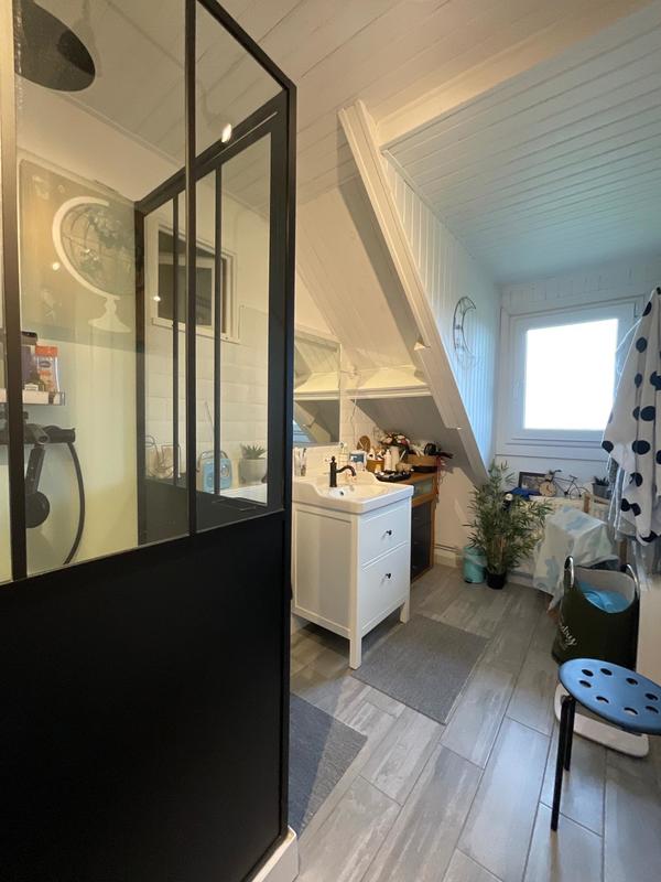 Maison - 232 m² - 8 pièces