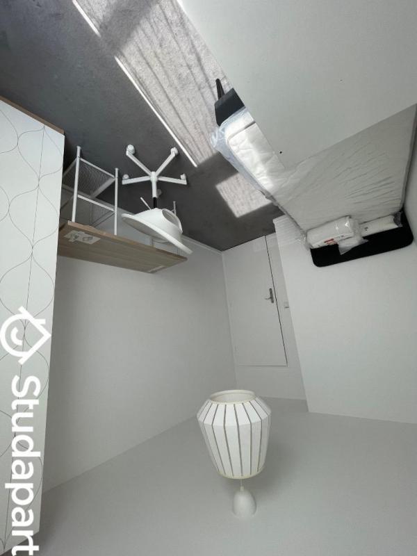 Chambre - 9 m² - 1 pièce