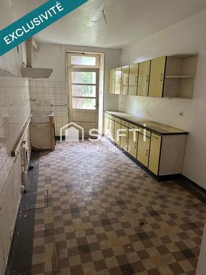 Maison de ville - 230 m² - 13 pièces