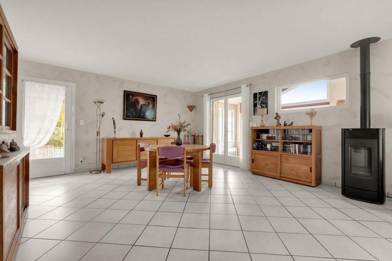 Maison - 158 m² - 5 pièces