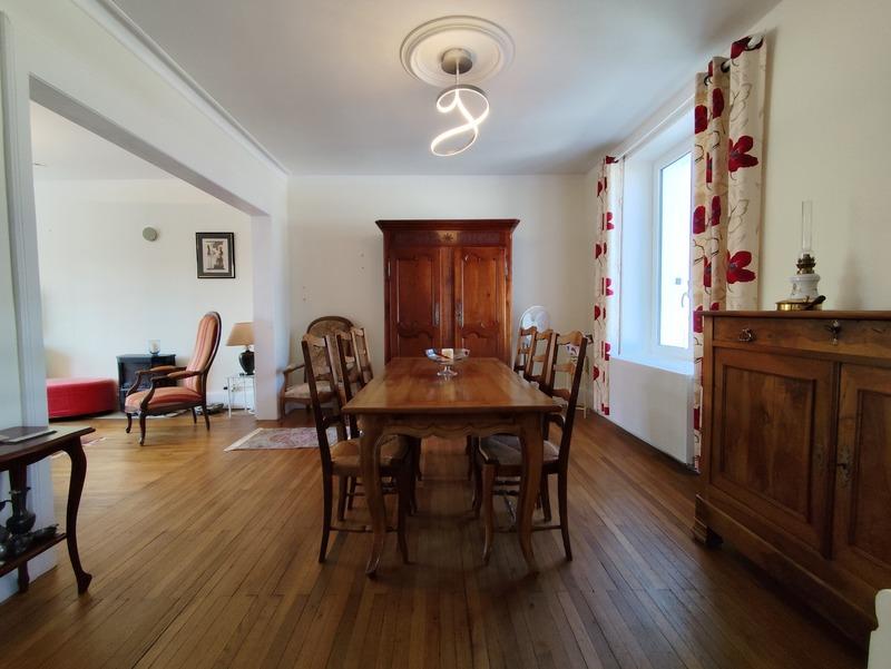 Maison - 145 m² - 7 pièces