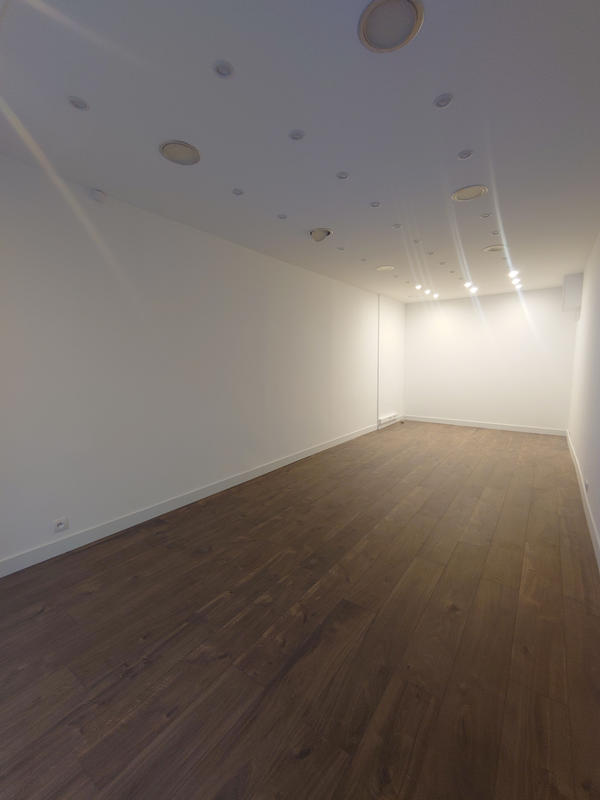 Magasins - 23 m² - 1 pièce