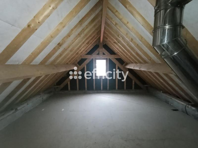 Maison - 94 m² - 4 pièces